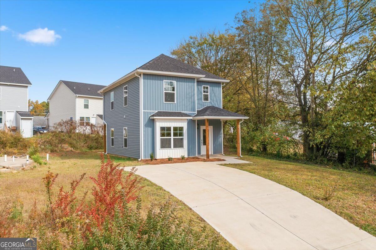 Property Photo: 100 Hixville GA 30104