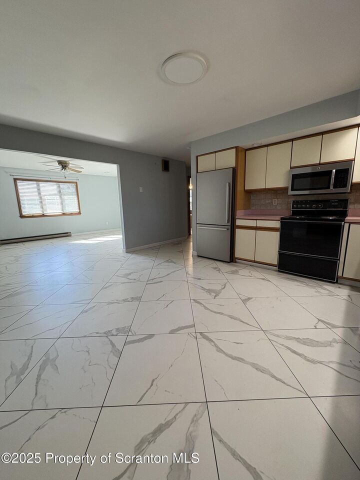 Property Photo: 559 Penn Avenue A PA 18433