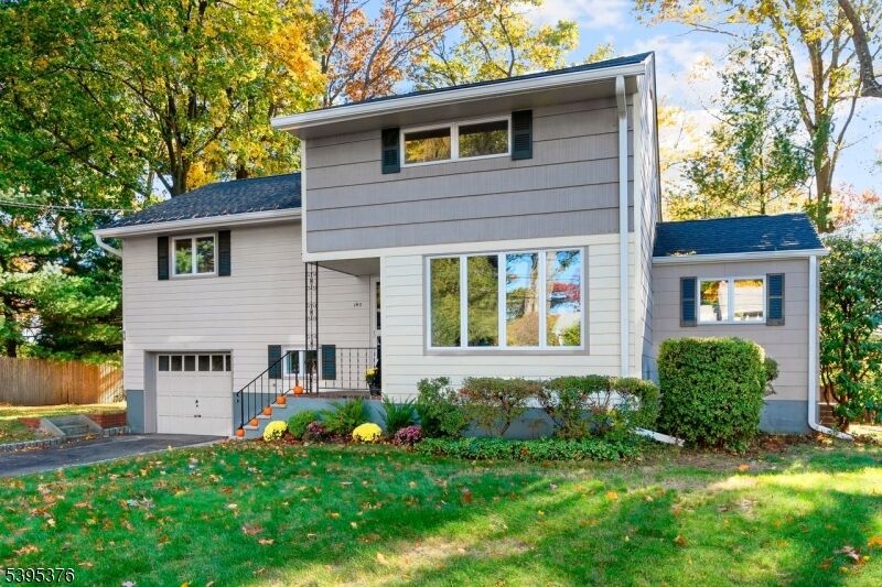 Property Photo: 140 Chamberlain Pl NJ 07432