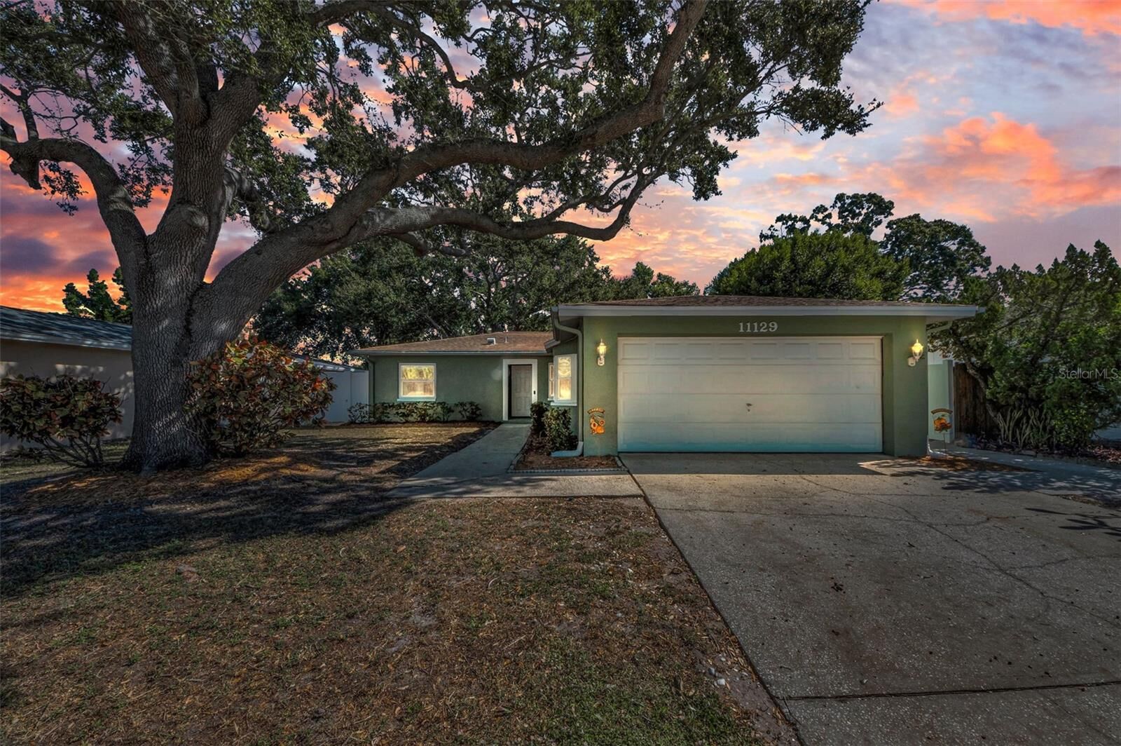 Property Photo: 11129 62nd Street N FL 33782