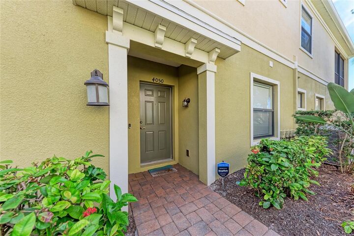 Property Photo:  4050 Overture Circle 467  FL 34209 