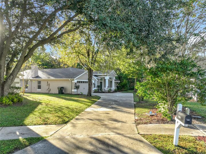 Property Photo: 1002 Beckstrom Drive FL 32765