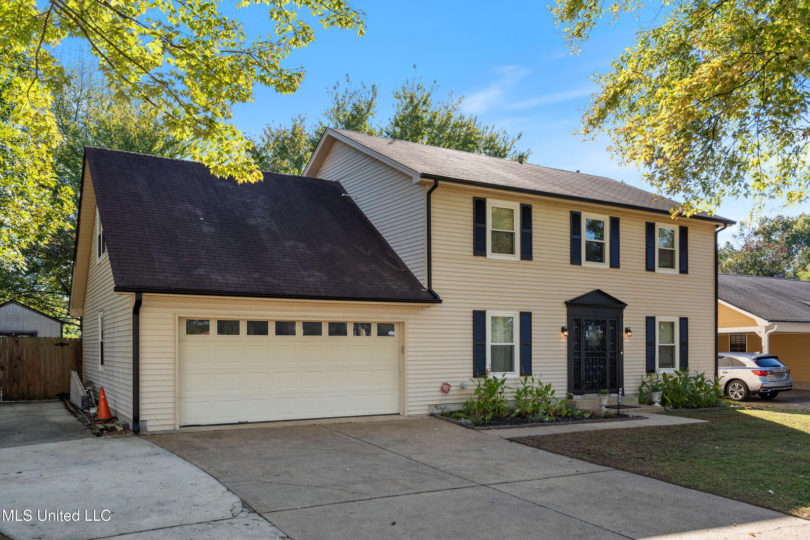 Property Photo:  881 Birchfield Place  MS 38671 