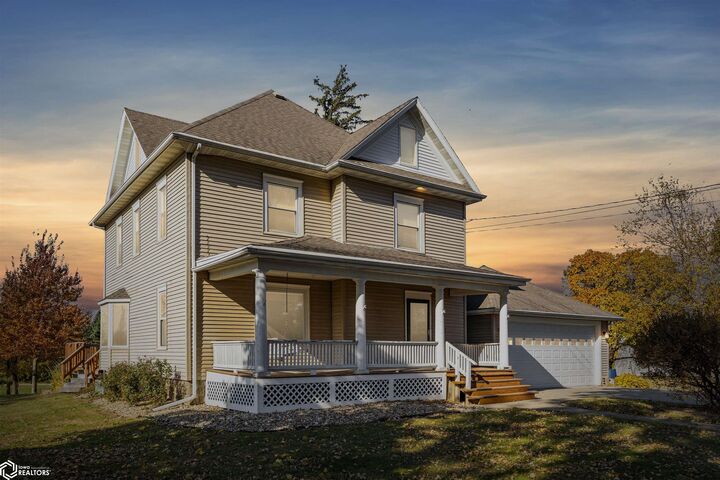 Property Photo: 705 Lincoln Street IA 50635