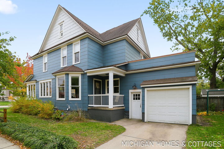 Property Photo: 364 Pine Avenue MI 49423