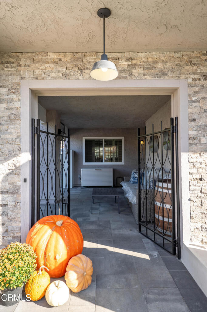 Property Photo:  214 Poplar Crest Avenue  CA 91320 