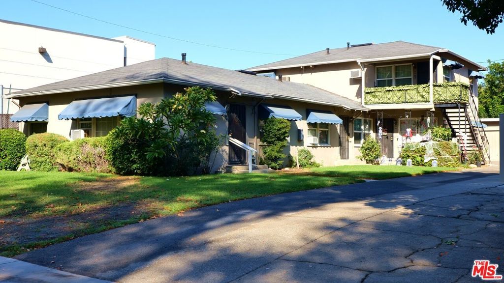 Property Photo: 1105 W Clark Avenue CA 91506