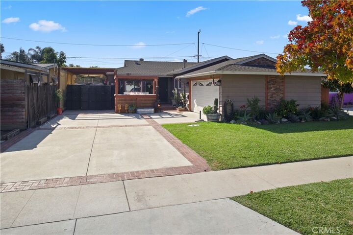 2425 Heather Avenue  Long Beach CA 90815 photo