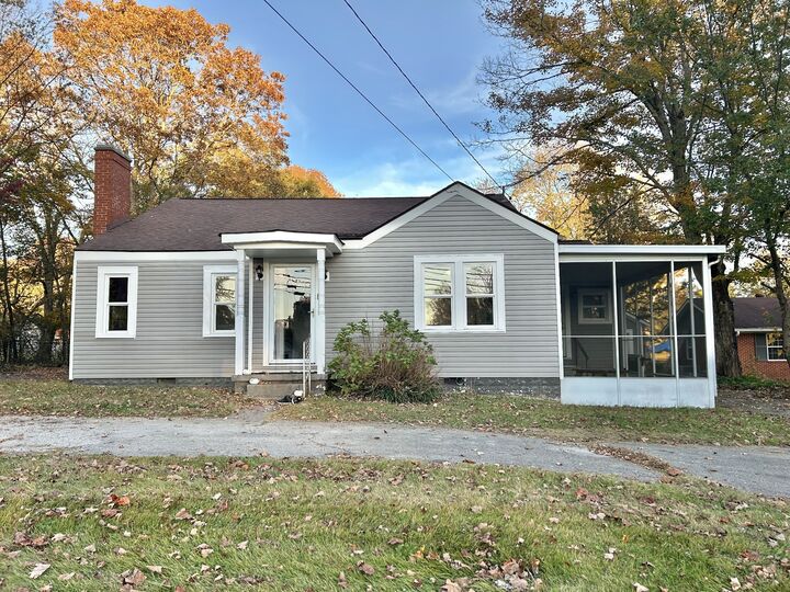 Property Photo: 709 Westside Dr TN 37388