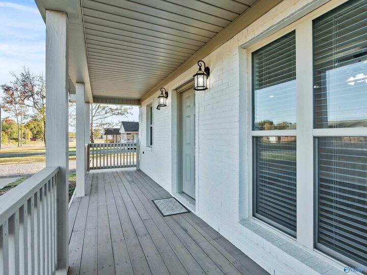 Property Photo: 16117 Poplar Creek Road AL 35611
