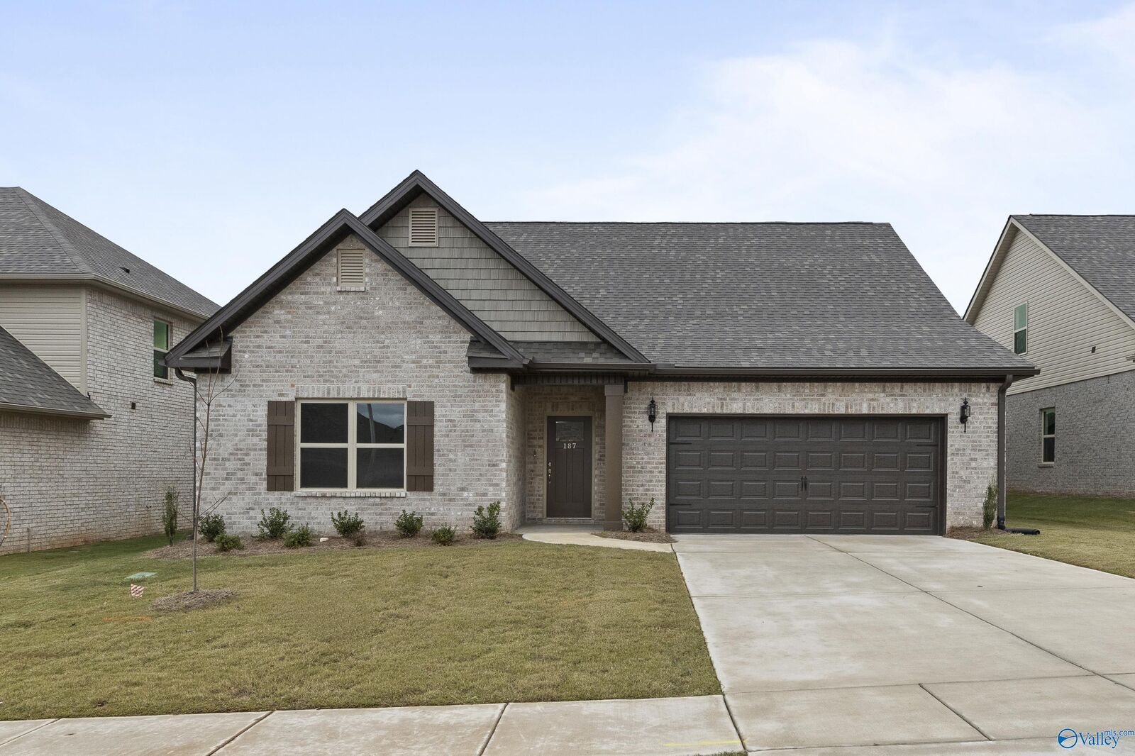 Property Photo: 187 Pennington Avenue AL 35811