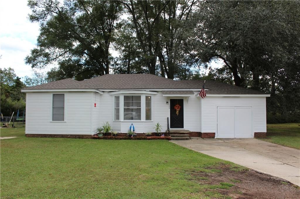 Property Photo: 120 Tulane Avenue LA 70443