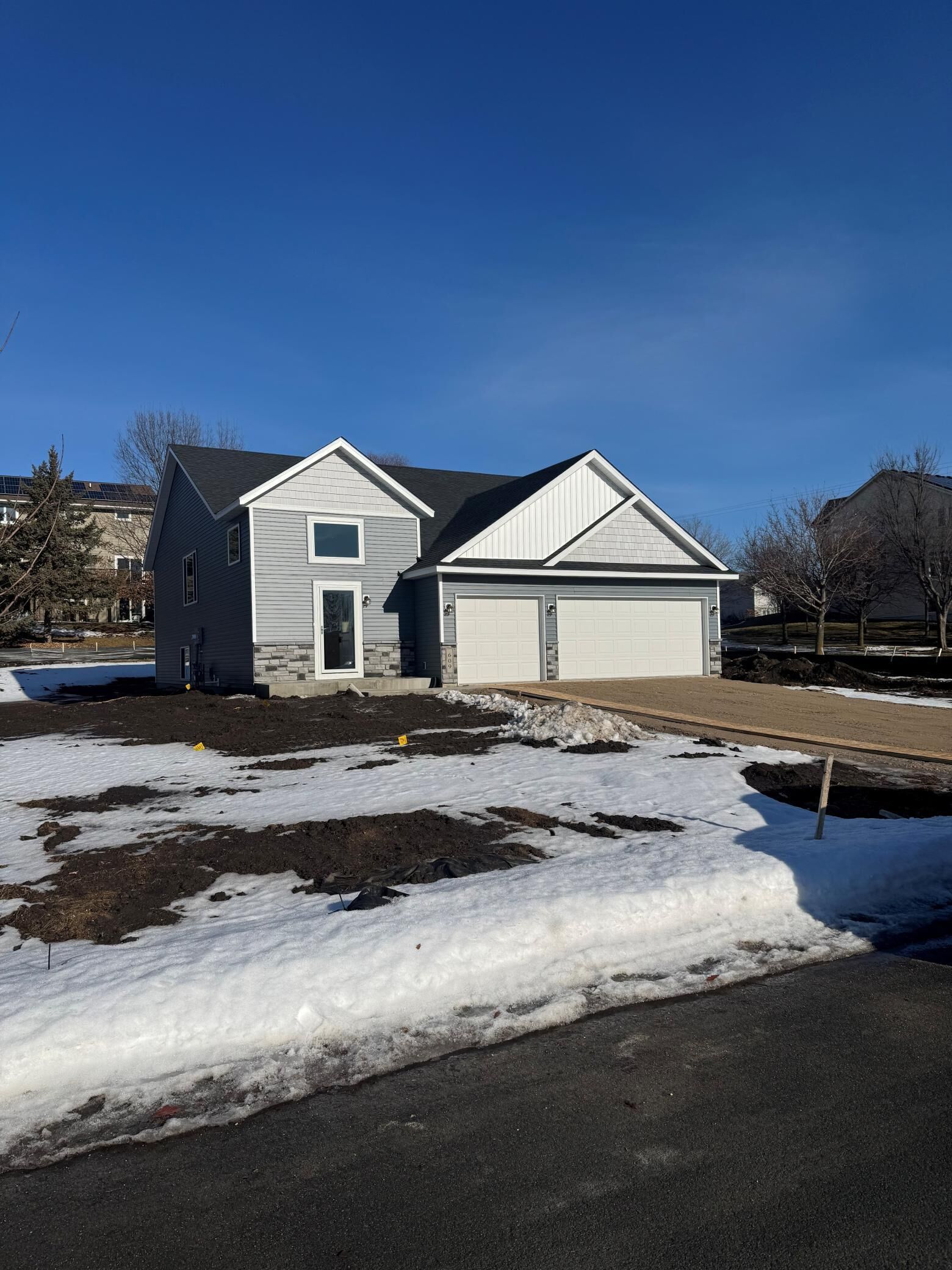 Property Photo: 609 Afton Drive MN 55057