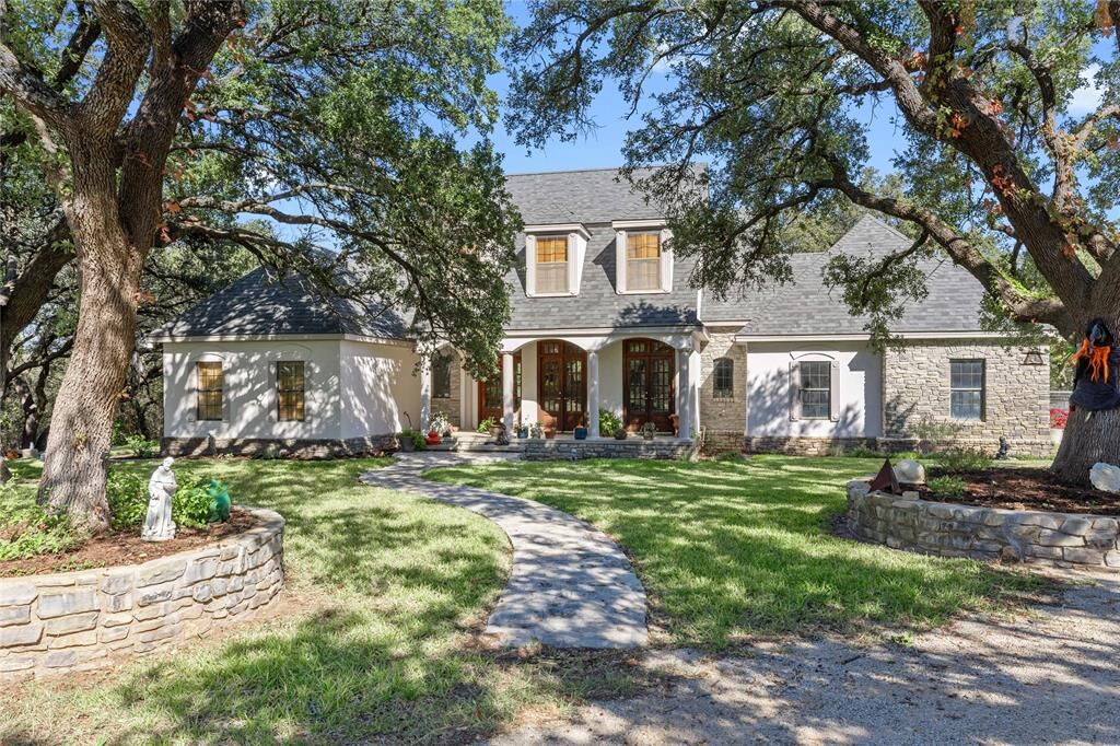 Property Photo: 6000 Cr 354 TX 76342