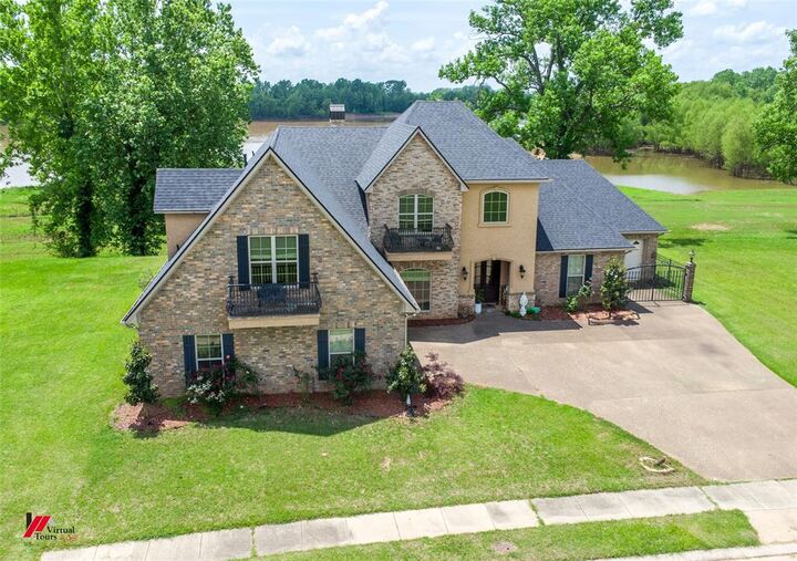 504 Belle Rouge Circle  Bossier City LA 71111 photo