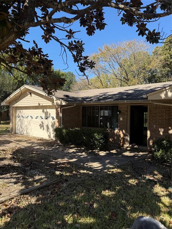 Property Photo:  1311 Forrest Drive  TX 75103 