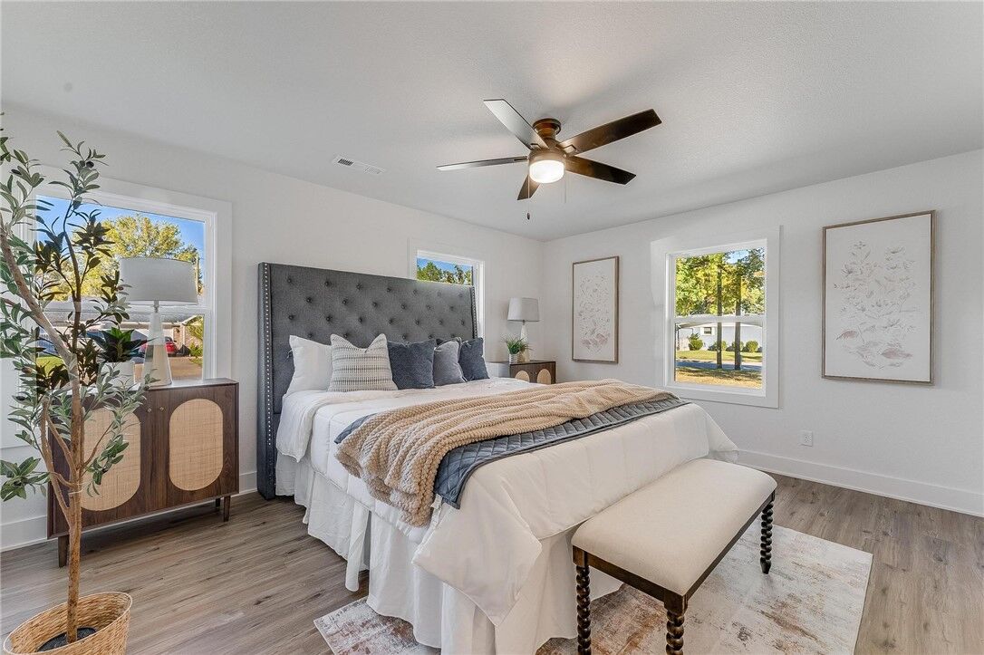 Property Photo: 300 S West End Street AR 72764