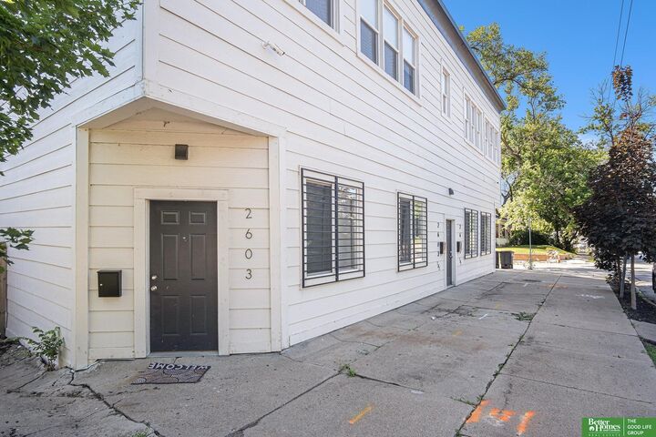Property Photo: 2603 N 45 Street NE 68104