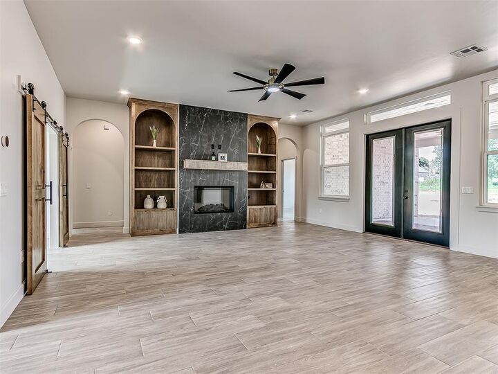 Property Photo: 12824 Hidden Trail OK 73007