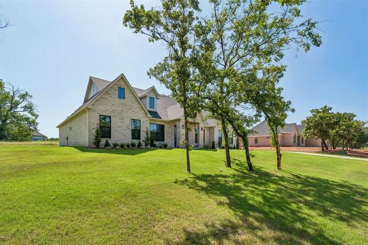 Property Photo: 12824 Hidden Trail OK 73007