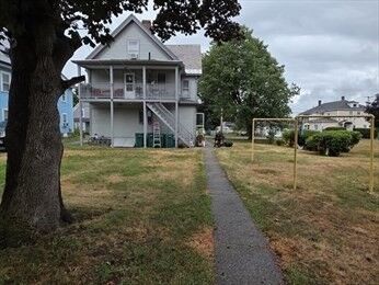 Property Photo: 85 Boutelle St 2 MA 01420