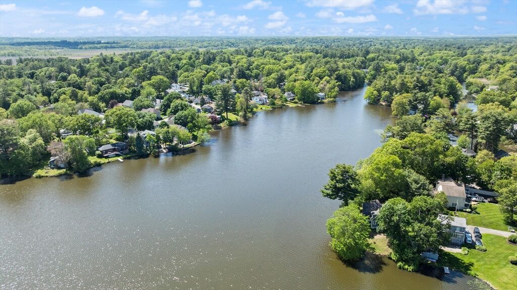 Property Photo: 320 Pillings Pond Rd MA 01940