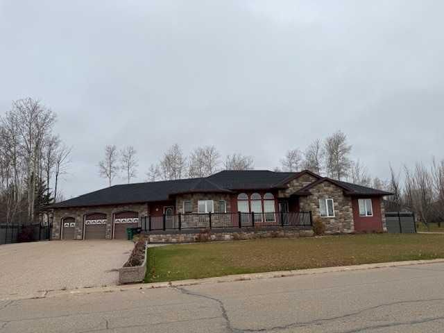 2 Chonkolay Drive — photo 1