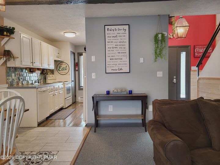 Property Photo: 119 Downhill PA 18624