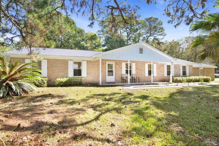 Property Photo:  1059 Woodlore Cir  FL 32563 