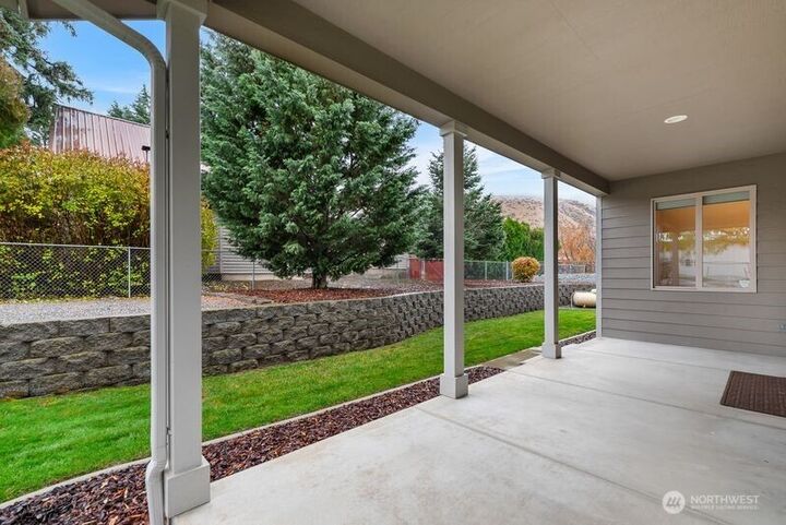 Property Photo: 537 Chrisand Lane WA 98801