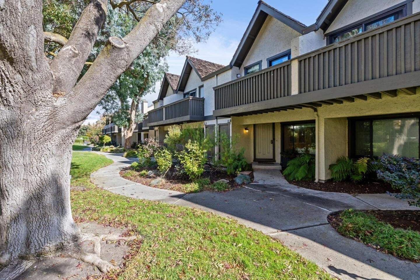 Property Photo: 646 South Ahwanee Terrace CA 94085