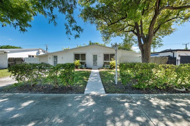 Property Photo:  9380 Caribbean Blvd  FL 33189 