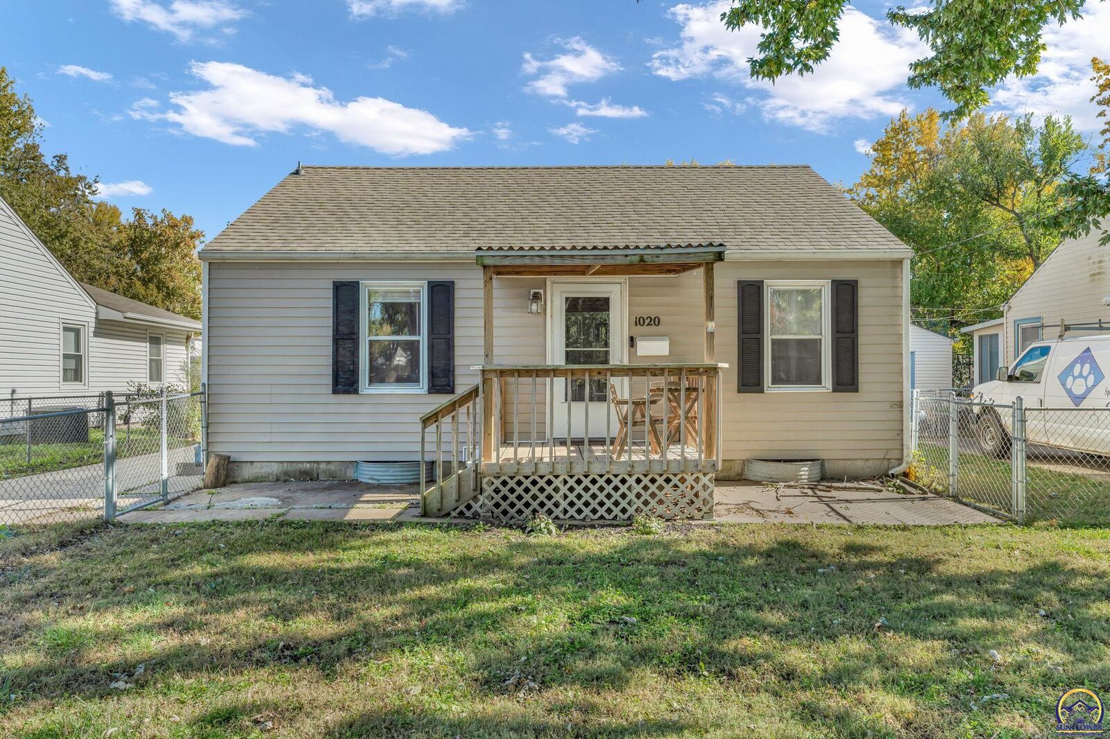 Property Photo:  1020 NE Chester Ave  KS 66616 