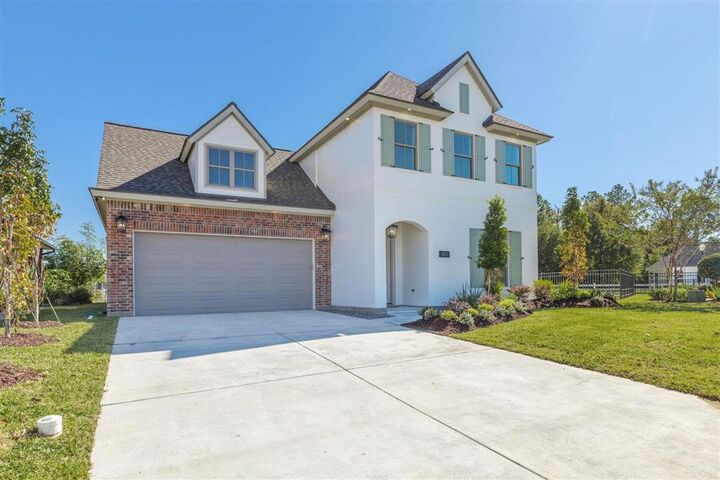 Property Photo: 5843 Willow Ridge Drive LA 70605