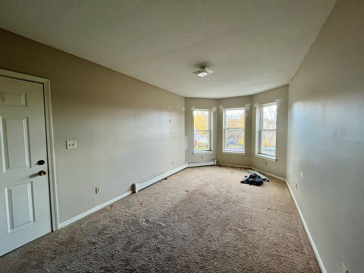 Property Photo: 19 Divinity Street 3E CT 06010