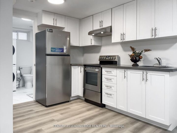 Photo de la propriété:  117 Riverside Drive N A  ON L1G 6J6 