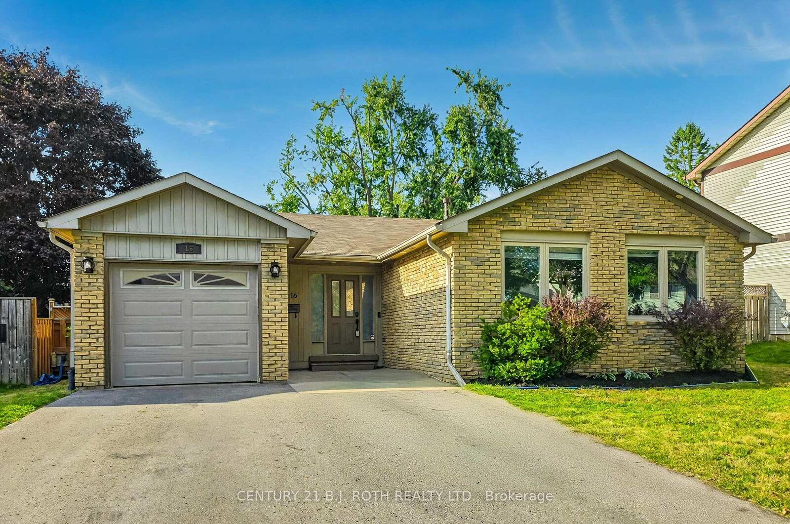 Property Photo: 16 Gloria Street ON L4N 4L9