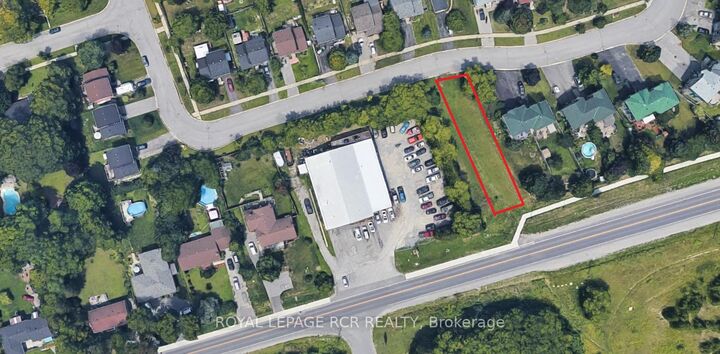 Property Photo:  9-11 Annamaria Drive  ON L4P 3H8 