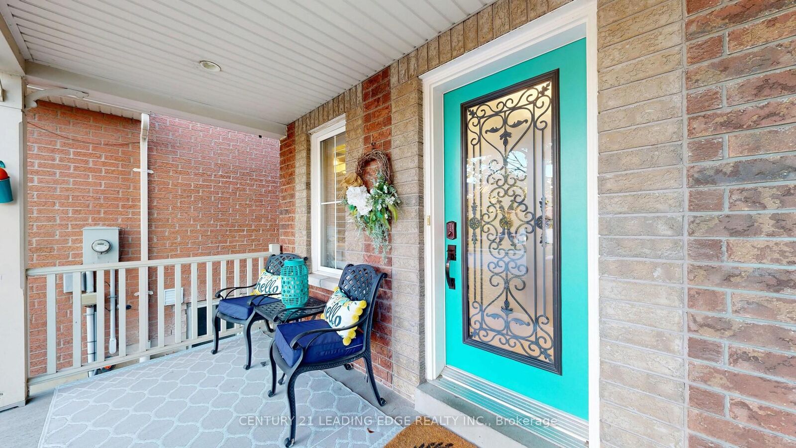 Photo de la propriété: 2 Eastgate Circle ON L1M 2N3