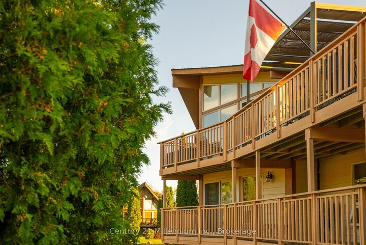 Property Photo:  130 Pioneer Lane  ON L9Y 0M7 