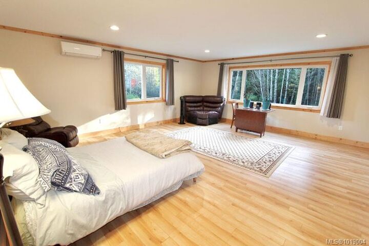 Property Photo: 1262 Williams St BC V0T 1M0
