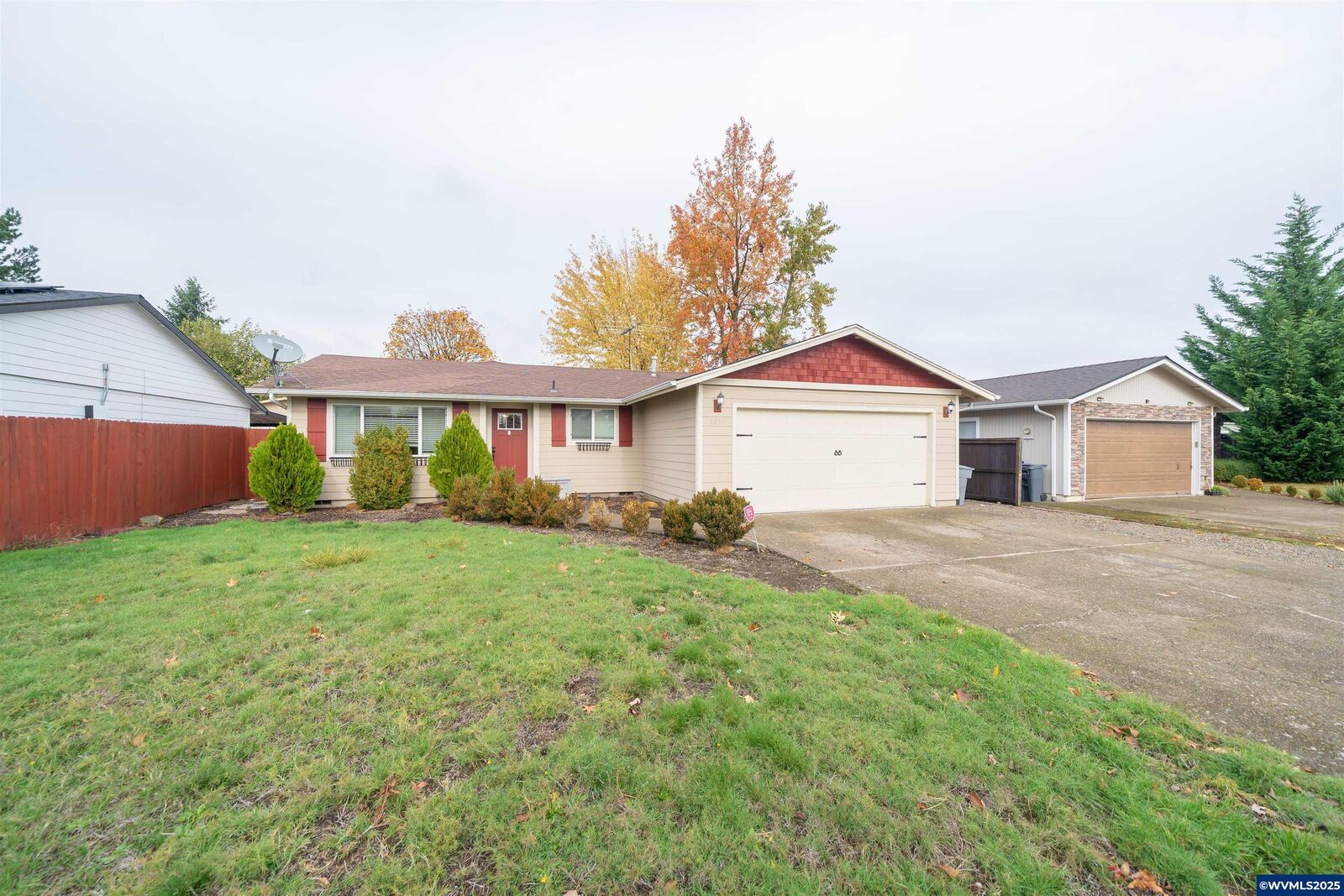 Property Photo:  4555 Swallow Ct NE  OR 97301 