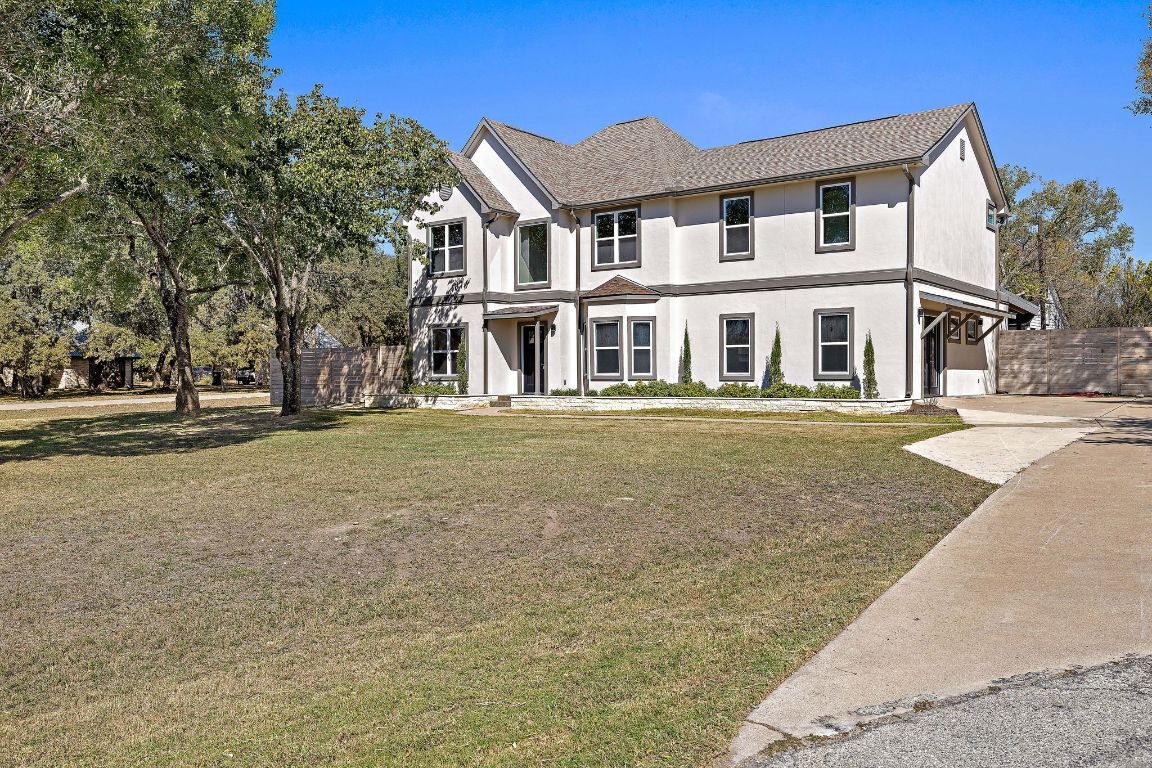 Property Photo: 100 Toltec Cove TX 78640