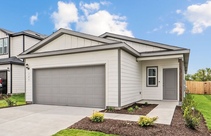 Property Photo:  329 Sullivan Way  TX 78621 