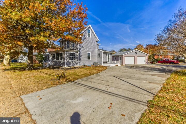 Property Photo: 591 N Delaware Street NJ 08066