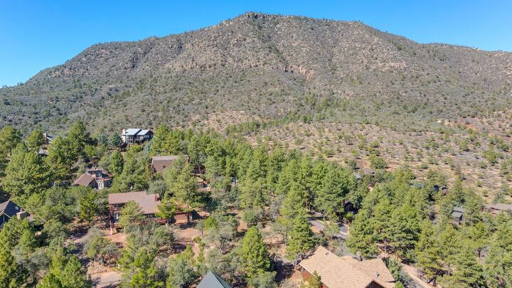 Property Photo:  6124 W Skyview Circle  AZ 85544 