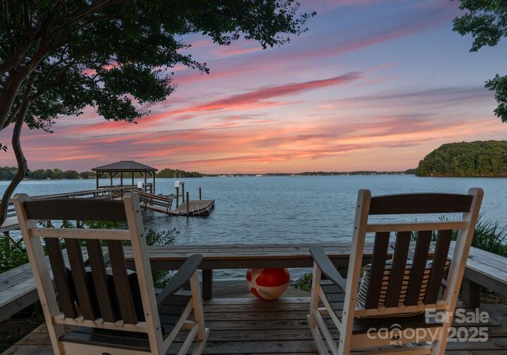 Property Photo: 16318 Belle Isle Drive NC 28031