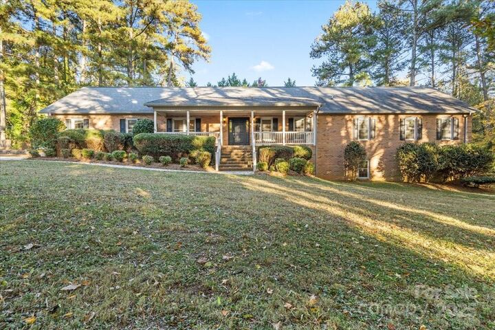 Property Photo:  1061 Fairway Drive  NC 28081 