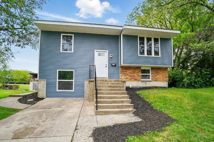 Property Photo:  373 Thorne Avenue  OH 45177 