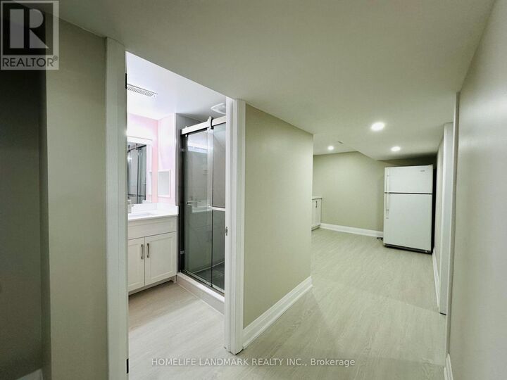 Property Photo:  38 Howarth Avenue  ON M1R 1H4 